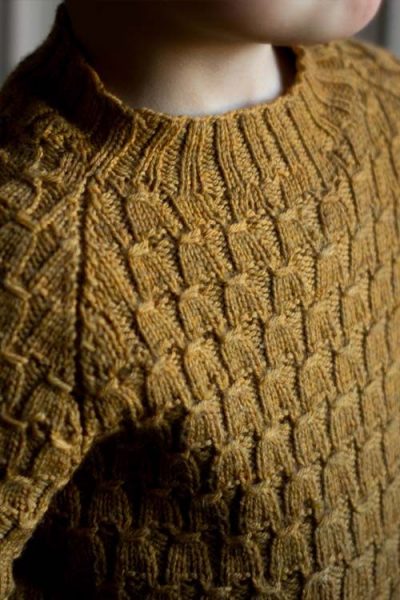 virgo's sweater smockdetalje